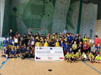 Čtvrtý florbalový turnaj v projektu „Florbal hrou, hrajeme napříč Evropou“