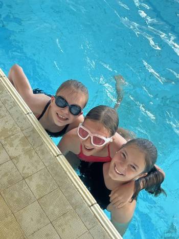 Plavání je základní dovednost