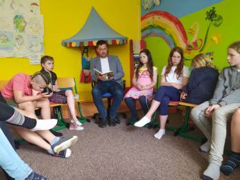 CELÉ ČESKO(VESKO) ČTE DĚTEM